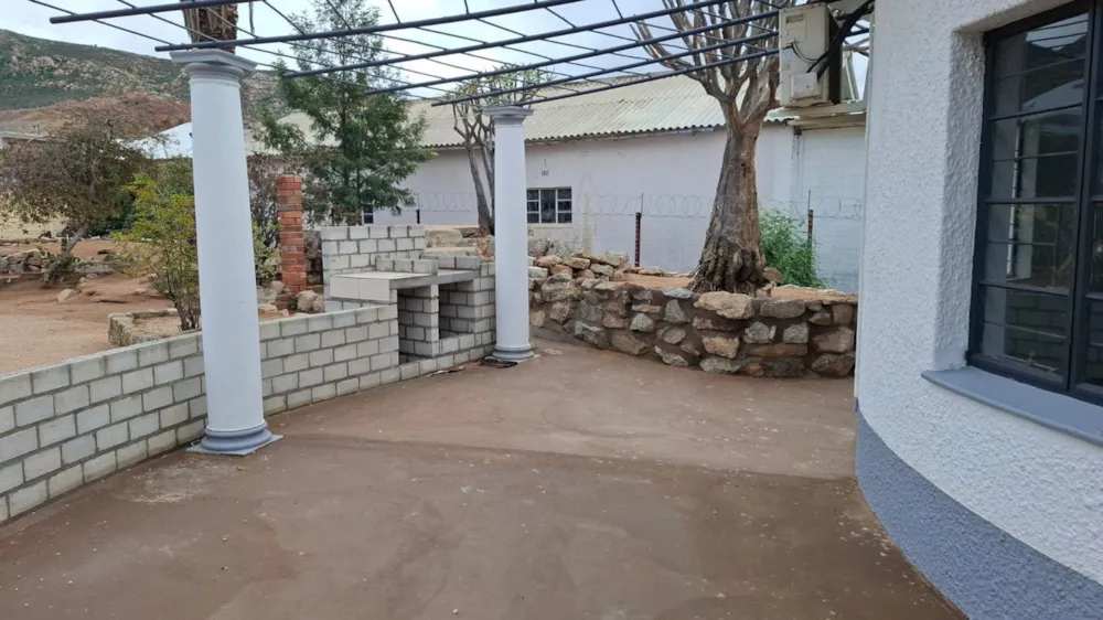 Bachelor apartment let in Springbok Central - 1NA1748717 Bachelor apartment let in Springbok Central - 1NA1748717