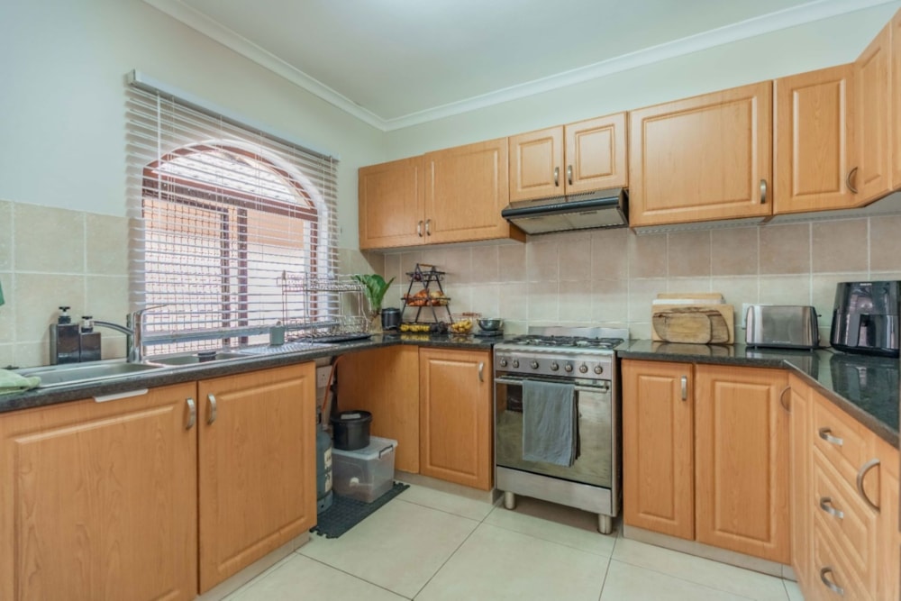 Townhouse for sale in Waterfall, Upper Highway - 1KF1748710