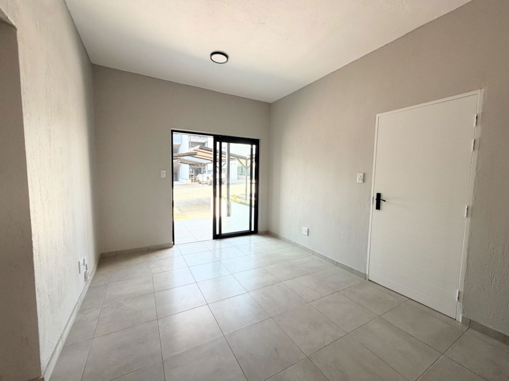 Apartment for sale in Mbombela Ext 2 (Nelspruit Ext 2) - 1NS1749011