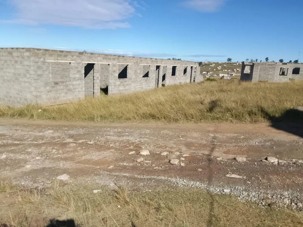 Commercial flats for sale in Mthatha Rural - 1MH1748817 Commercial flats for sale in Mthatha Rural - 1MH1748817