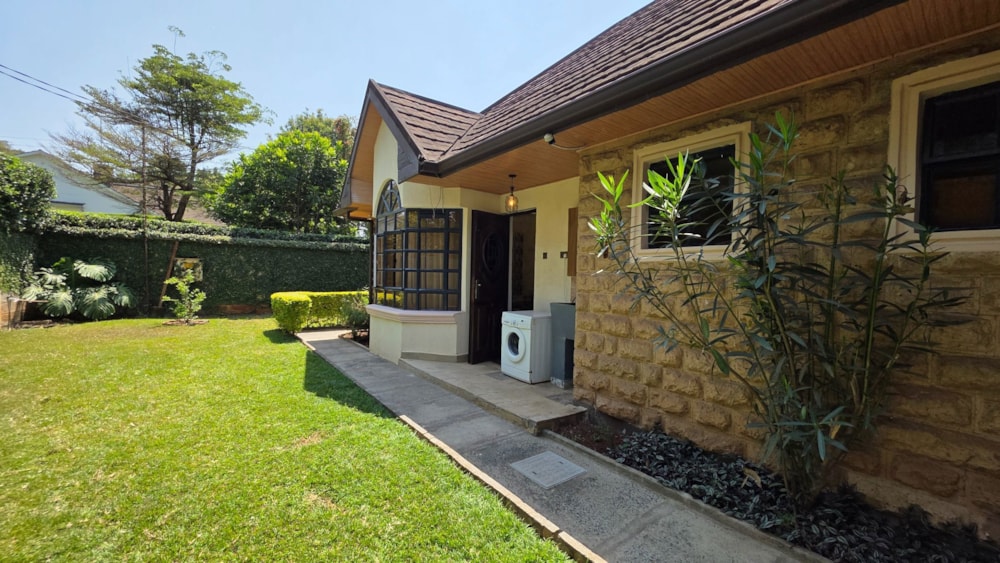 Cottage to rent in Karen, Kenya - 3KE1749002 Cottage to rent in Karen, Kenya - 3KE1749002