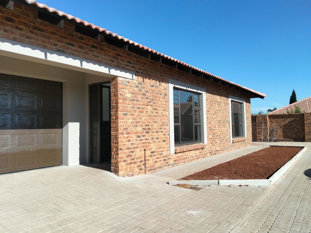 Townhouse for sale in Riversdale, Meyerton - 1VT1748866 Townhouse for sale in Riversdale, Meyerton - 1VT1748866
