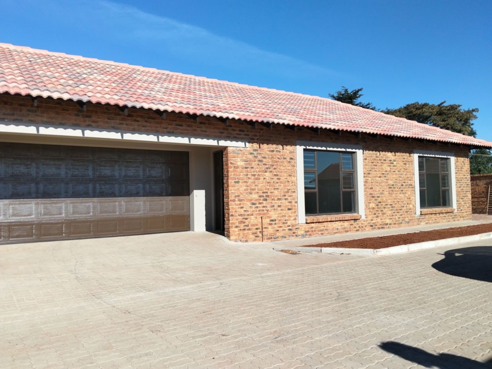 Townhouse for sale in Riversdale, Meyerton - 1VT1748866 Townhouse for sale in Riversdale, Meyerton - 1VT1748866