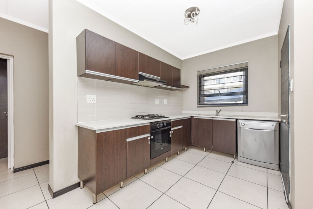 Apartment for sale in Fourways Area - FW1750482 Apartment for sale in Fourways Area - FW1750482