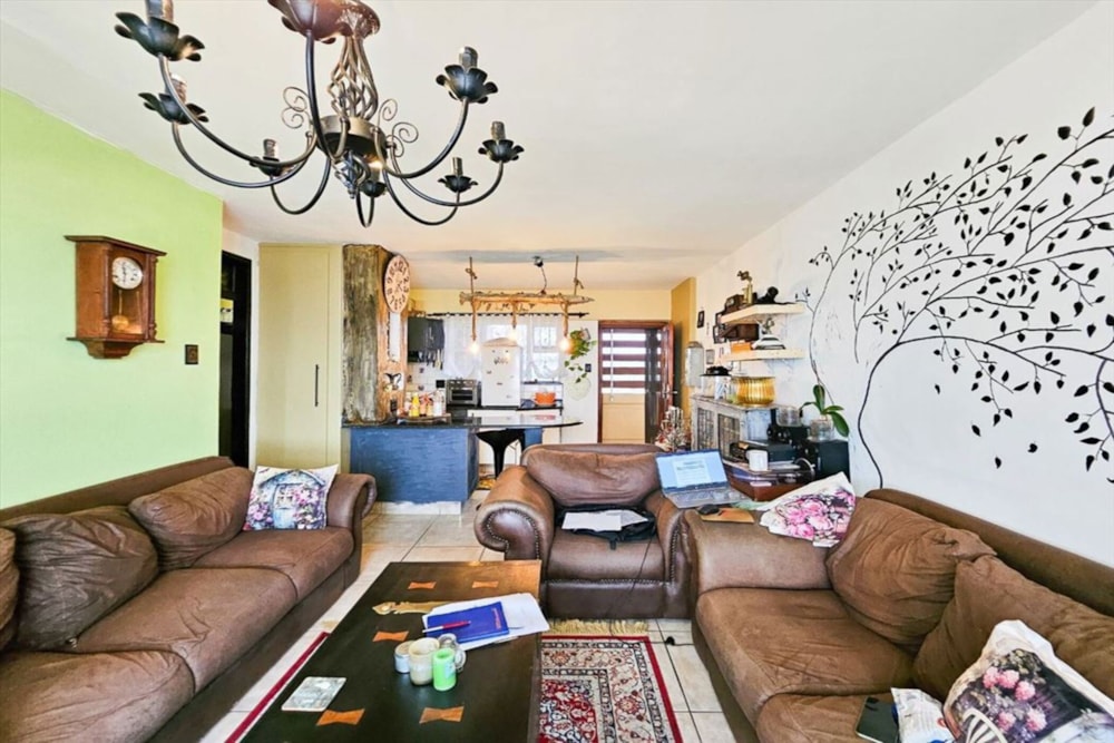 Apartment for sale in Amanzimtoti - 1WB1748993 Apartment for sale in Amanzimtoti - 1WB1748993