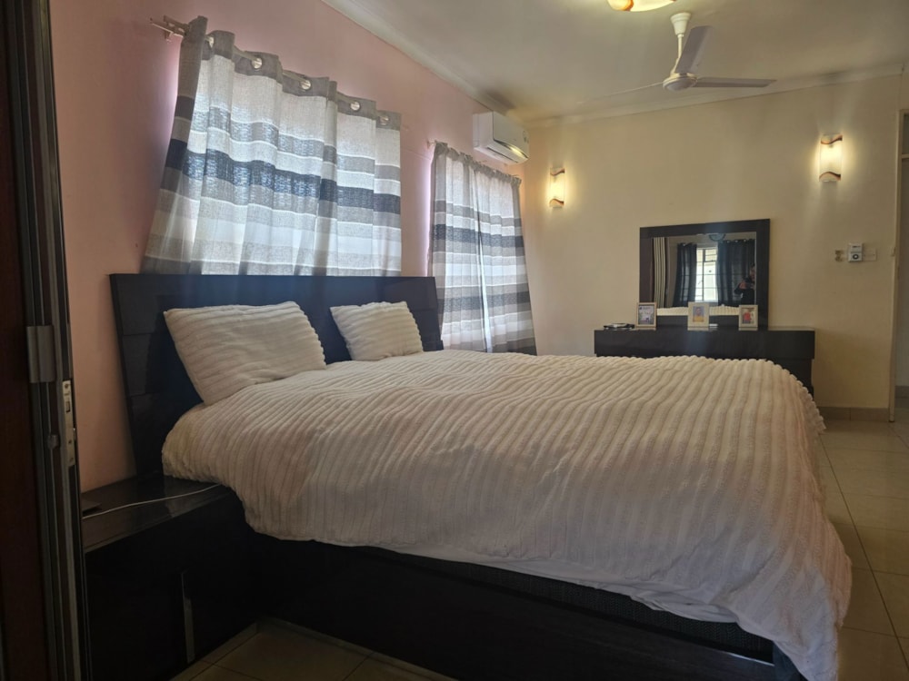 House for sale in Block 9, Botswana - 3BO1749004 House for sale in Block 9, Botswana - 3BO1749004