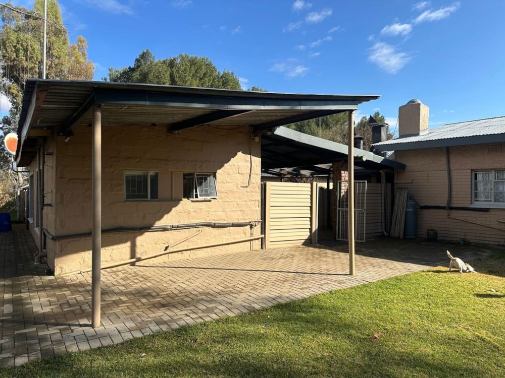 Apartment to rent in Bains Vlei - 1BX1749194