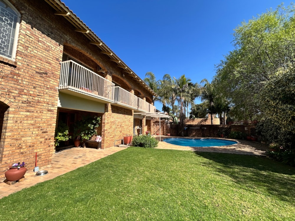 Townhouse for sale in Belgravia, Kimberley - 1KJ1749590 Townhouse for sale in Belgravia, Kimberley - 1KJ1749590