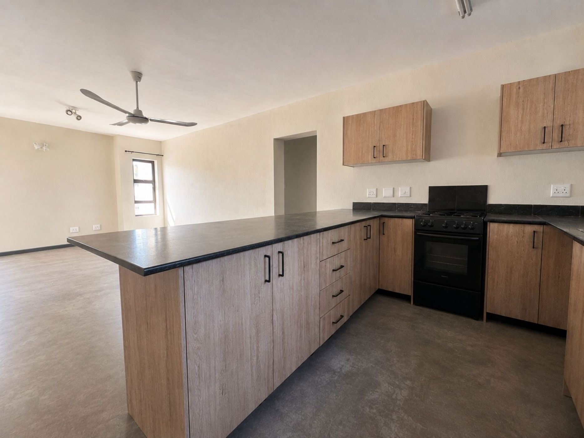 Apartment to rent in Hoedspruit - 1HS1749297