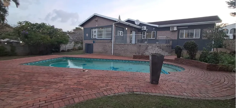 House for sale in Scottburgh South - 1si1749390 House for sale in Scottburgh South - 1si1749390