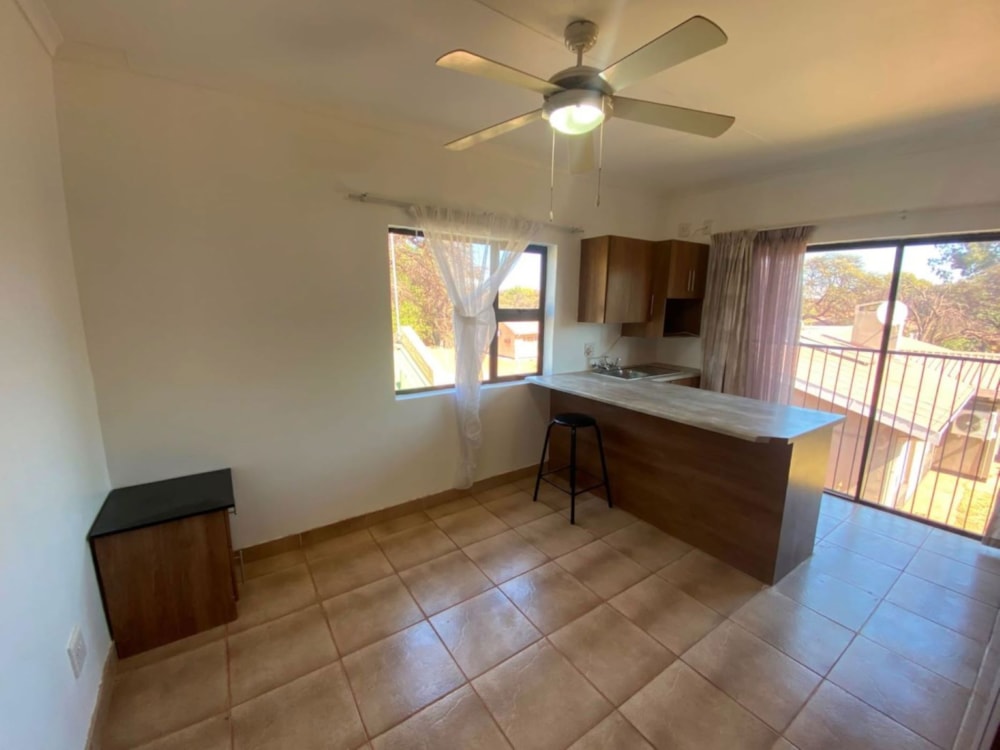 Bachelor apartment let in Kathu - 1RN1749326
