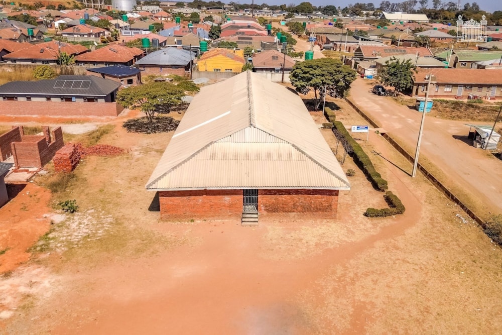 Commercial Building for sale in Mashonaland West, Zimbabwe - 3ZB1751718 Commercial Building for sale in Mashonaland West, Zimbabwe - 3ZB1751718