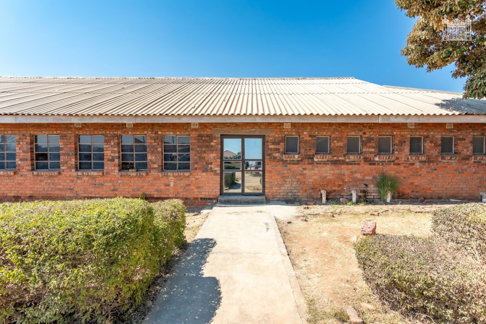 Commercial Building for sale in Mashonaland West, Zimbabwe - 3ZB1751718 Commercial Building for sale in Mashonaland West, Zimbabwe - 3ZB1751718