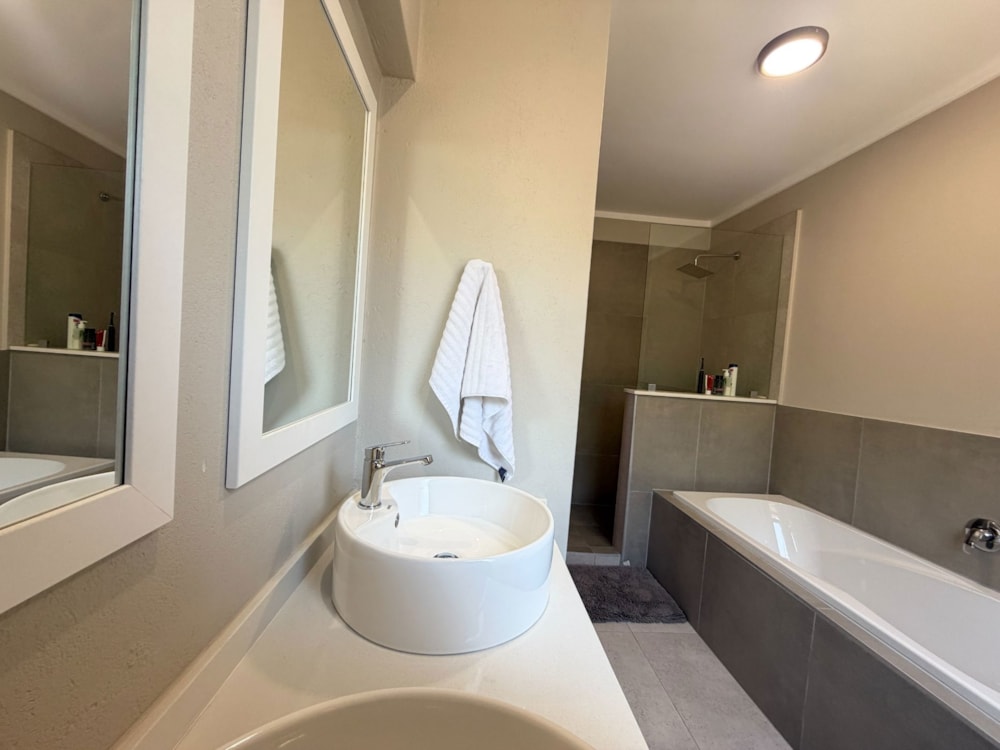 Townhouse for sale in West Acres - 1NS1749454 Townhouse for sale in West Acres - 1NS1749454
