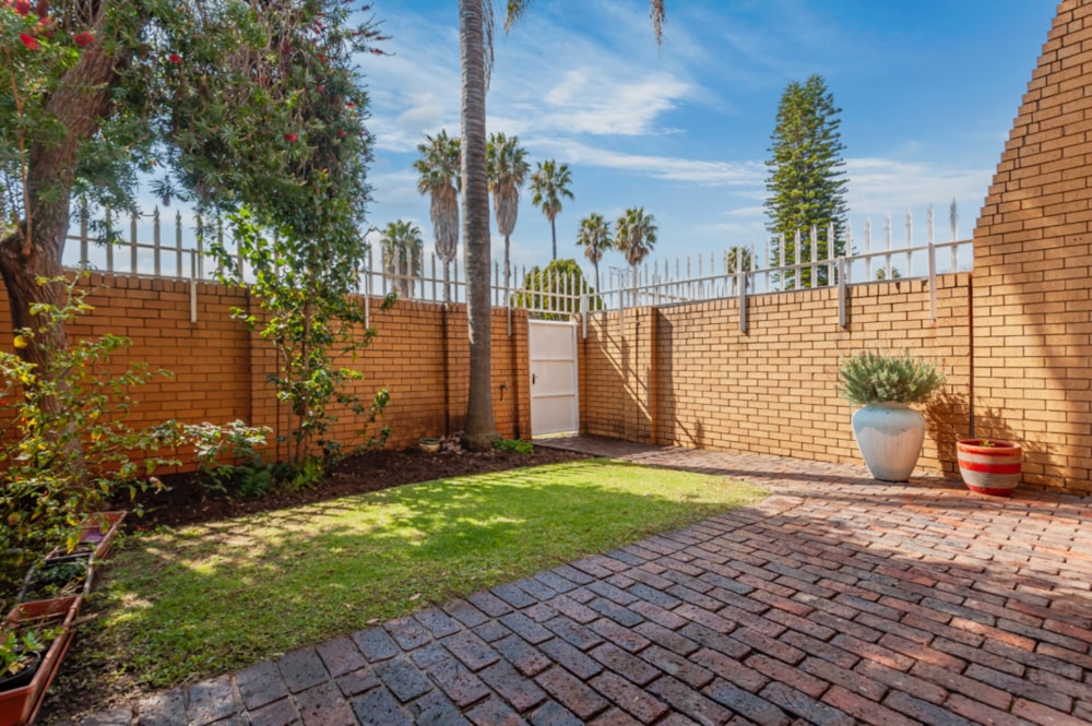 Townhouse for sale in Bedford Gardens - BED1750448