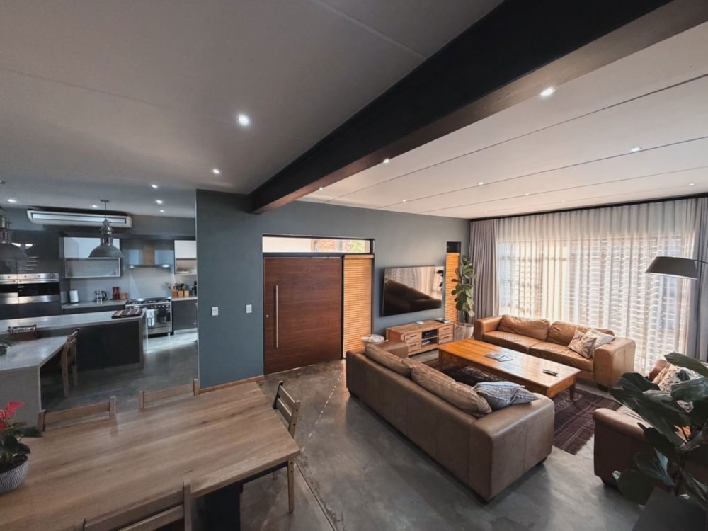 Double-storey house for sale in Van Der Hoff Park - 1PCH1749951