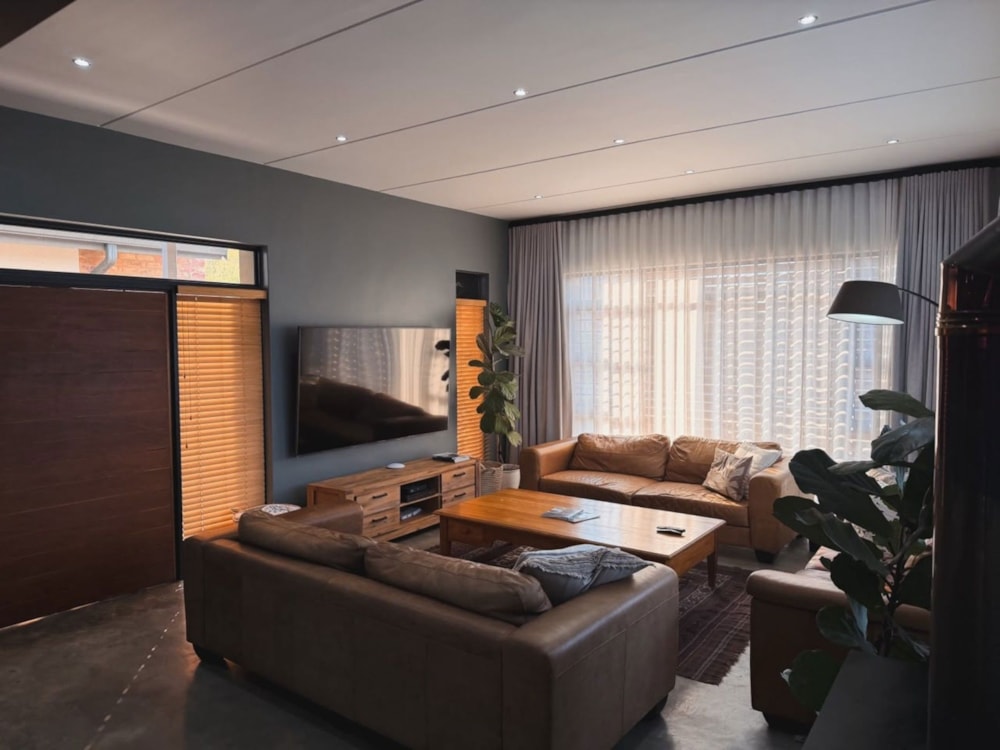 Double-storey house for sale in Van Der Hoff Park - 1PCH1749951