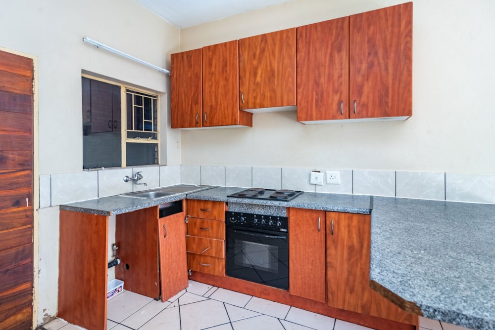 Apartment for sale in Krugersdorp Central - 1KR1749640 Apartment for sale in Krugersdorp Central - 1KR1749640