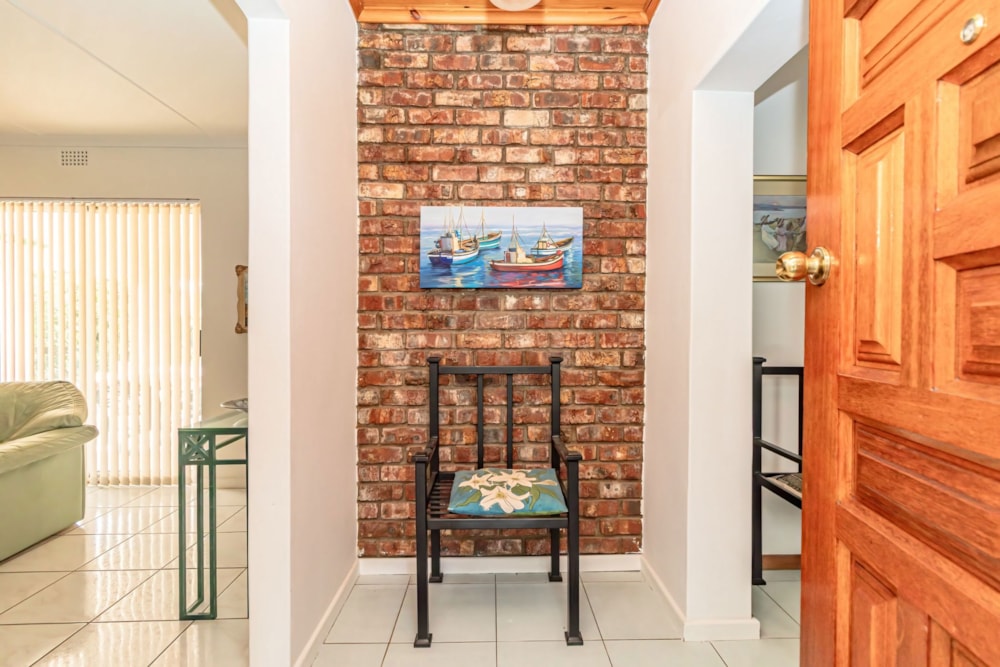 House for sale in Wesbank, Oudtshoorn - 1OU1750399 House for sale in Wesbank, Oudtshoorn - 1OU1750399