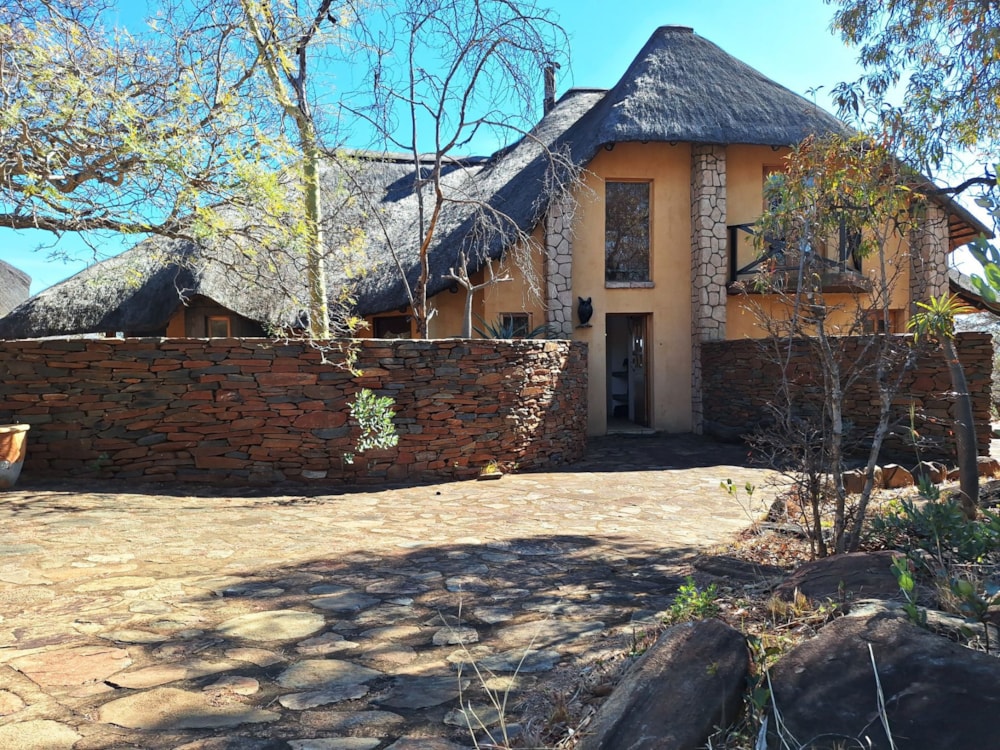 Single-storey house for sale in Lydenburg (Mashishing) - 1LY1749664 Single-storey house for sale in Lydenburg (Mashishing) - 1LY1749664