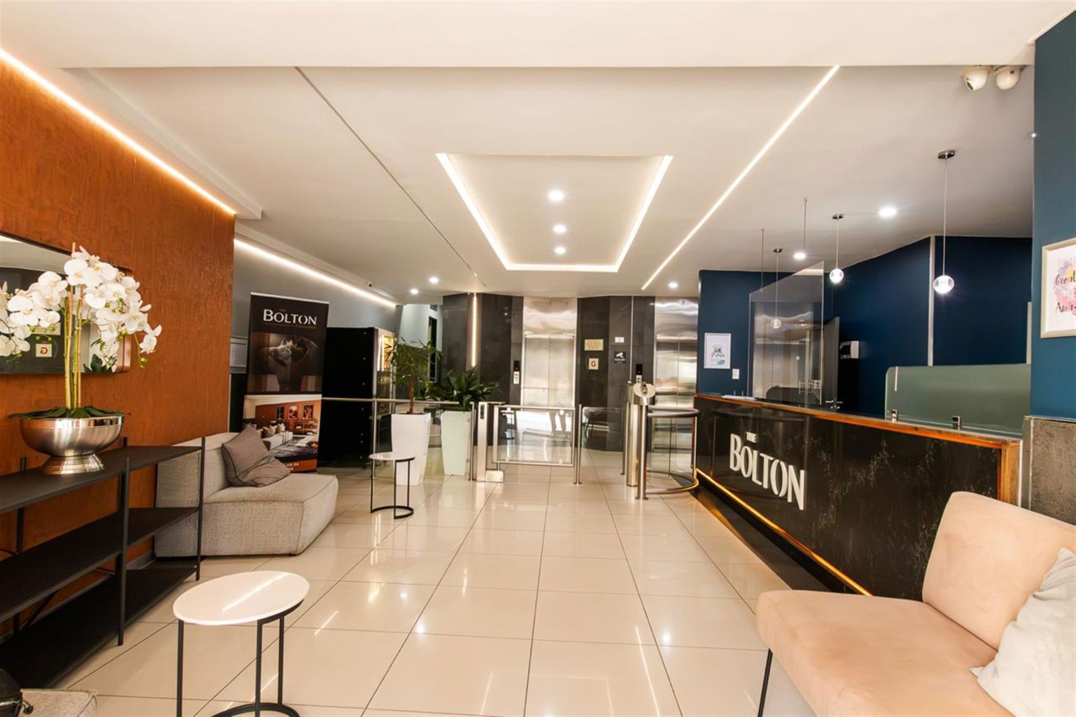 Apartment to rent in Rosebank, Johannesburg - JBL1749552