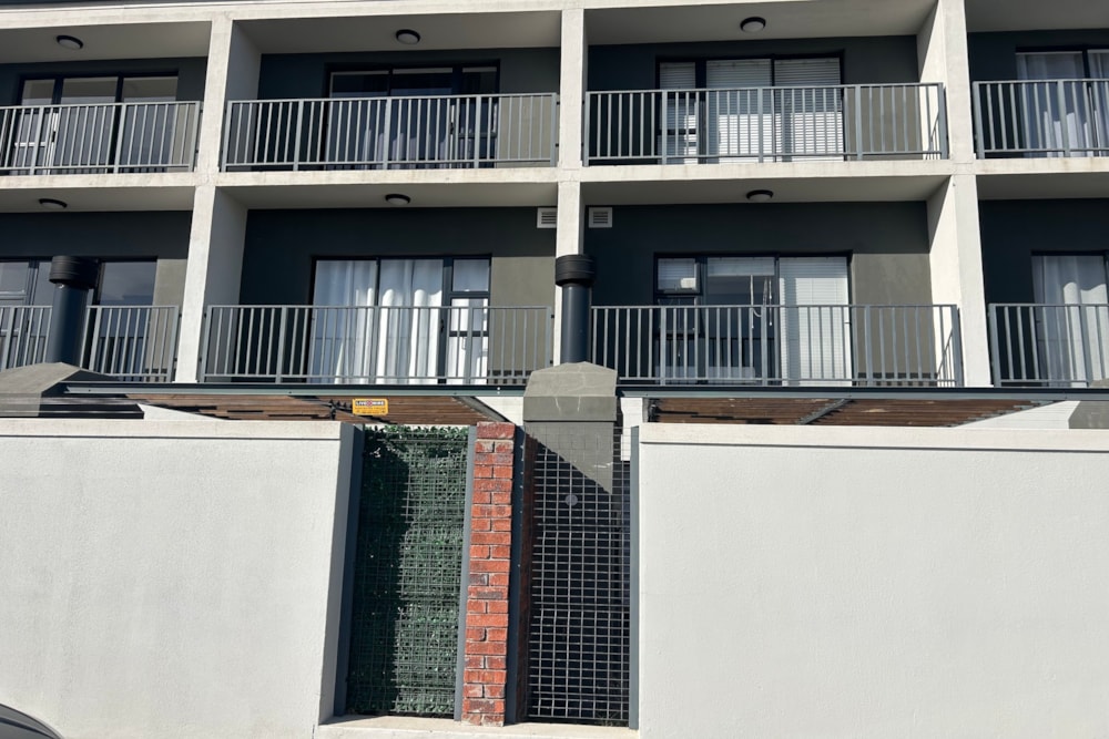 Apartment to rent in Sandown, Blouberg - 1TV1749576