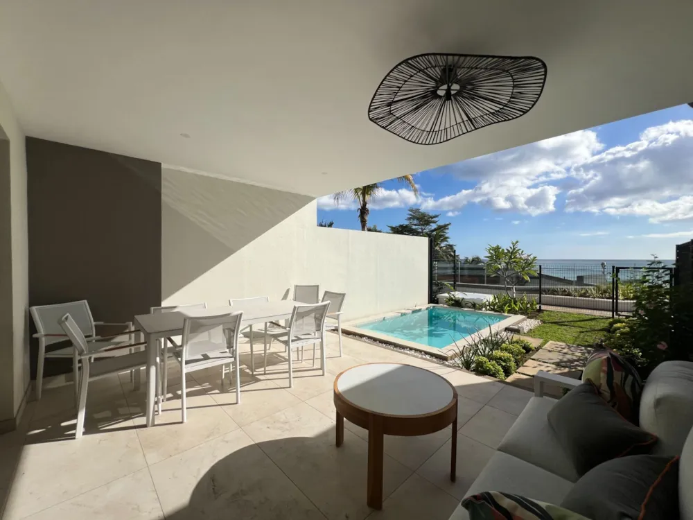 Beachfront villa for sale in Tamarin, Mauritius - MUR1749572 Beachfront villa for sale in Tamarin, Mauritius - MUR1749572
