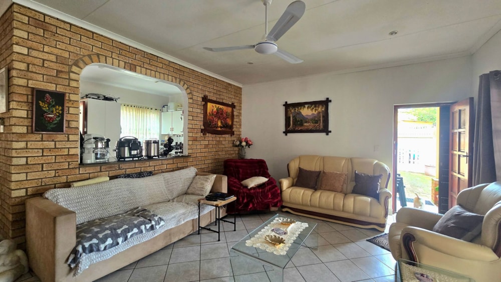 Townhouse for sale in Uvongo - 1PSH1749948 Townhouse for sale in Uvongo - 1PSH1749948