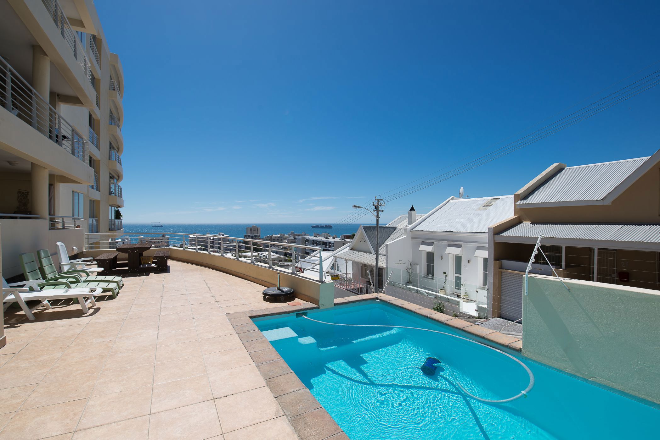 Apartment to rent in Sea Point - ASL1749609