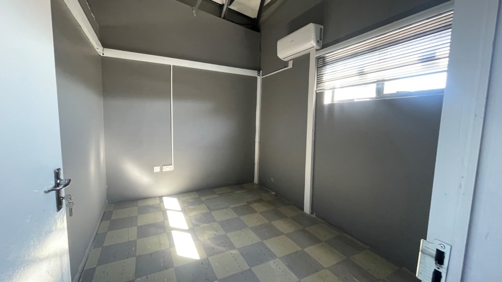 Commercial retail property to rent in Setlhoa, Botswana - 3BO1749618 Commercial retail property to rent in Setlhoa, Botswana - 3BO1749618