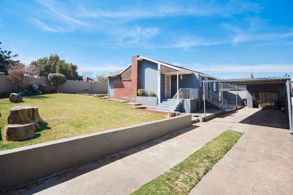 House for sale in Sophiatown - RAN1749835 House for sale in Sophiatown - RAN1749835