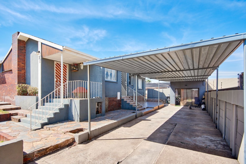 House for sale in Sophiatown - RAN1749835 House for sale in Sophiatown - RAN1749835