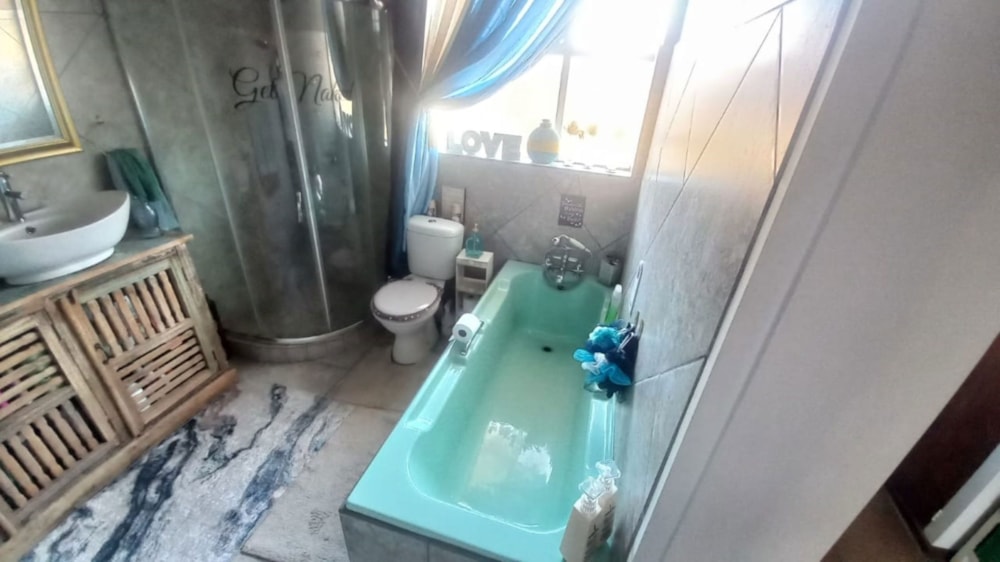 House for sale in Strubenvale - 1SP1749632
