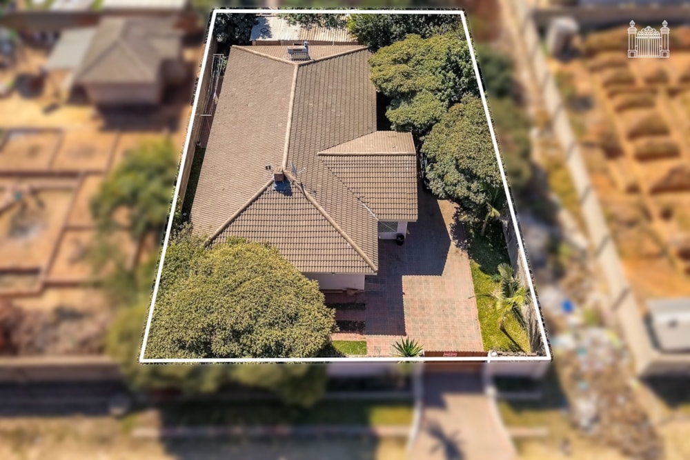 House for sale in Zimre Park, Zimbabwe - 3ZB1749648 House for sale in Zimre Park, Zimbabwe - 3ZB1749648