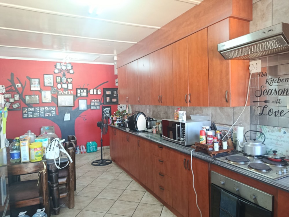 House for sale in Sasolburg Ext 23 - 1VT1749651 House for sale in Sasolburg Ext 23 - 1VT1749651