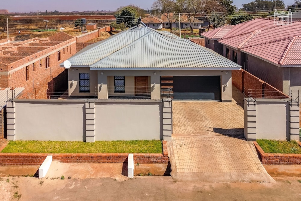 House for sale in Westgate, Harare West, Zimbabwe - 3ZB1749679 House for sale in Westgate, Harare West, Zimbabwe - 3ZB1749679
