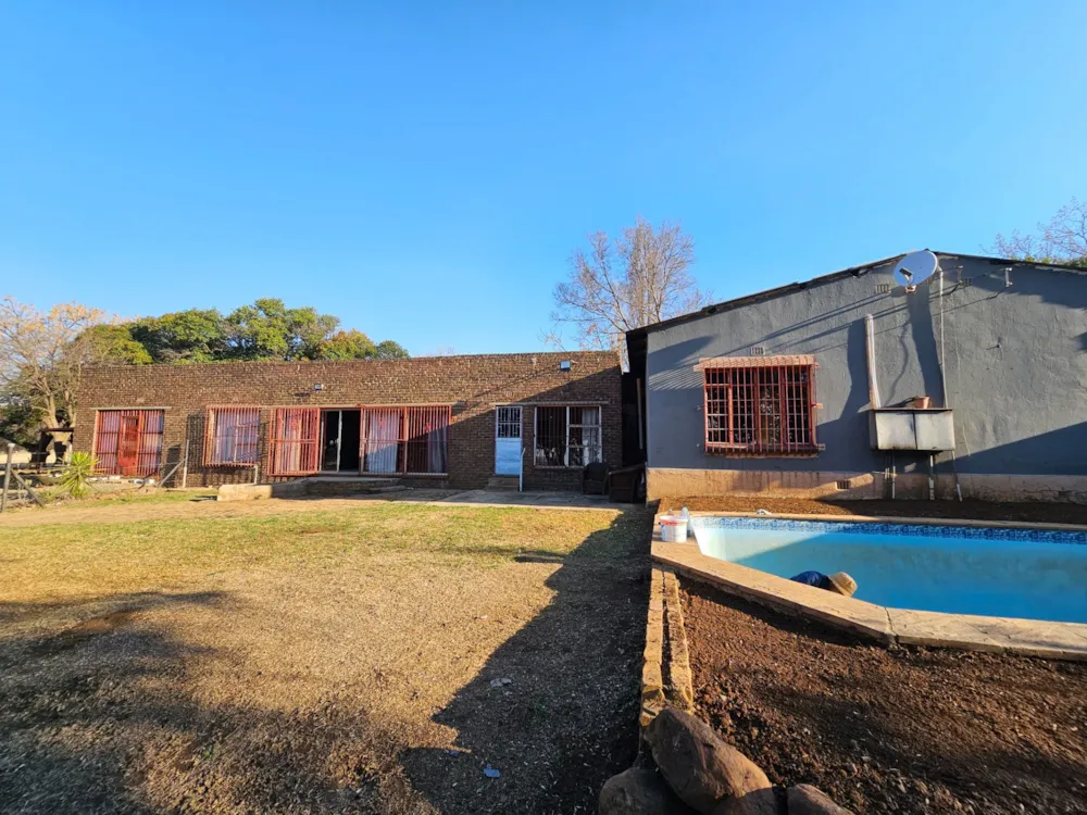 Smallholding for sale in Eendracht AH - 1SP1750496 Smallholding for sale in Eendracht AH - 1SP1750496