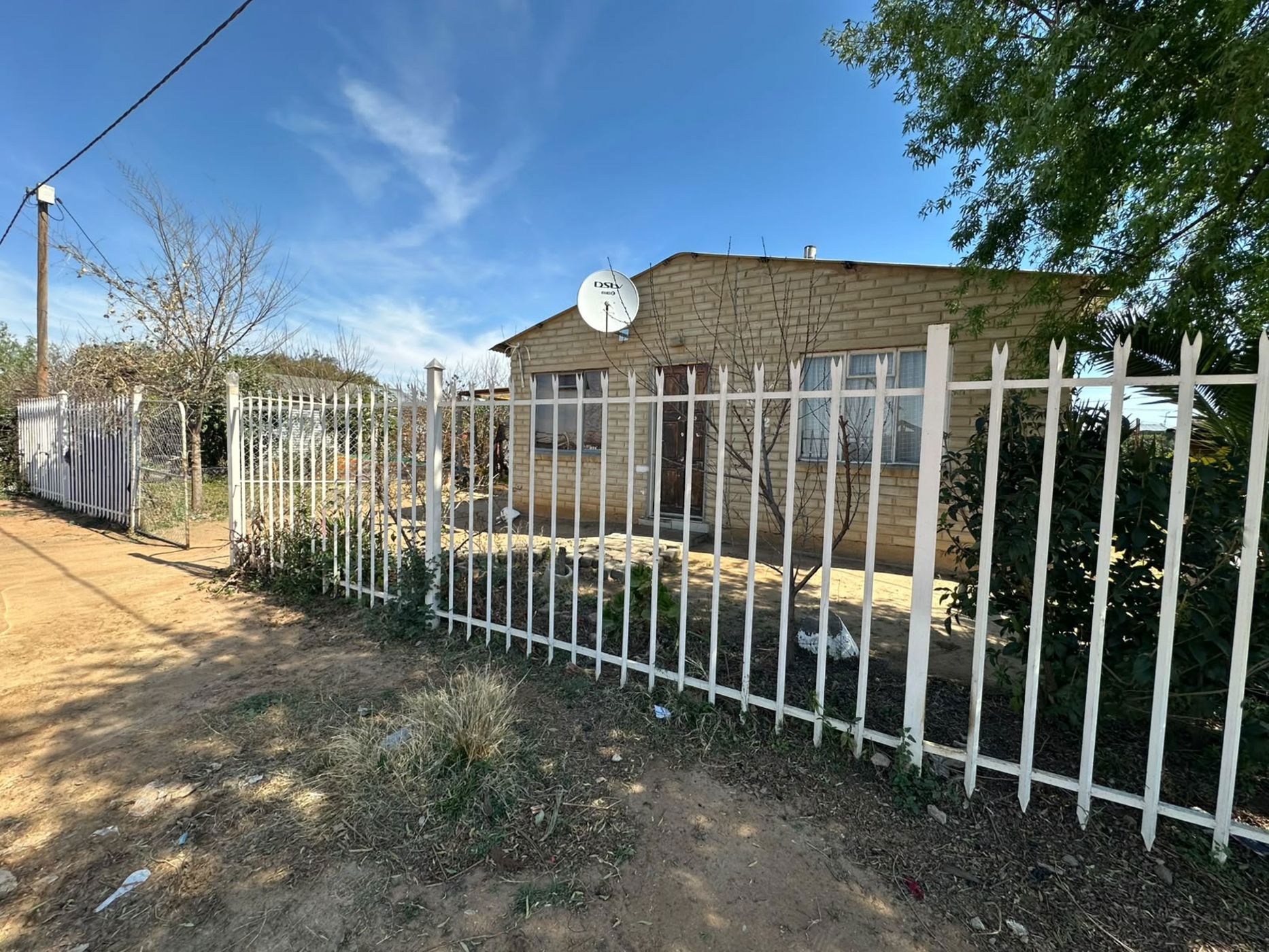 House for sale in Bloemside - 1BX1749741