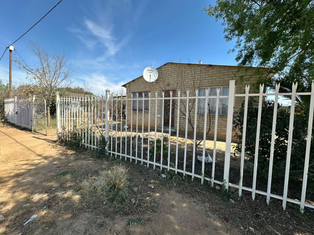 House for sale in Bloemside - 1BX1749741