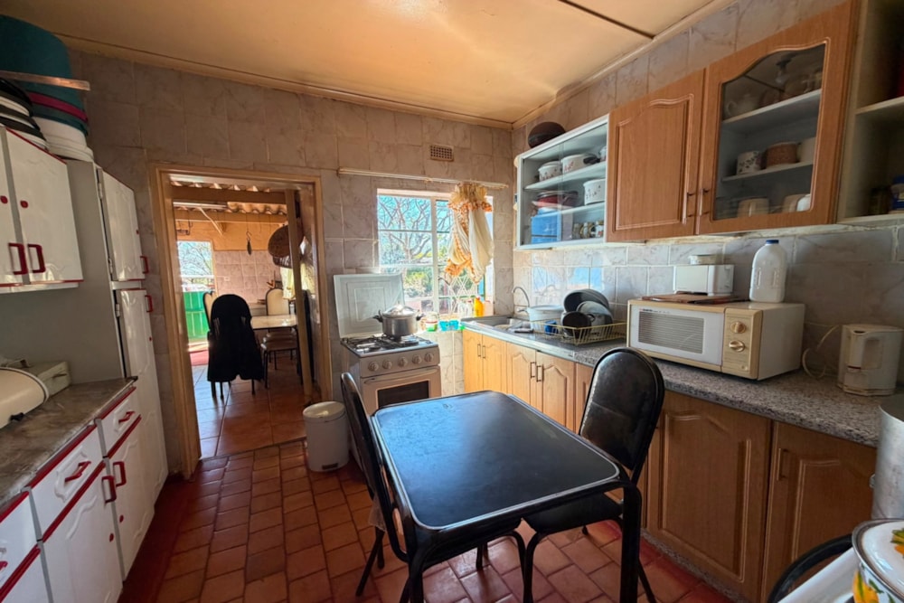 House for sale in Kensington, Bulawayo, Zimbabwe - 3ZB1749799 House for sale in Kensington, Bulawayo, Zimbabwe - 3ZB1749799