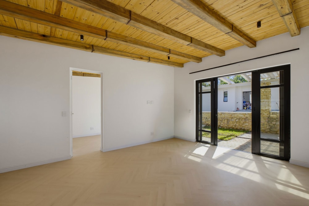 Townhouse to rent in Bryanston West - JBL1749852 Townhouse to rent in Bryanston West - JBL1749852