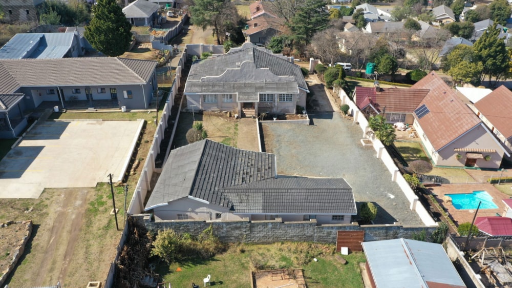 Residential complex for sale in Kokstad - 1UB1749886 Residential complex for sale in Kokstad - 1UB1749886