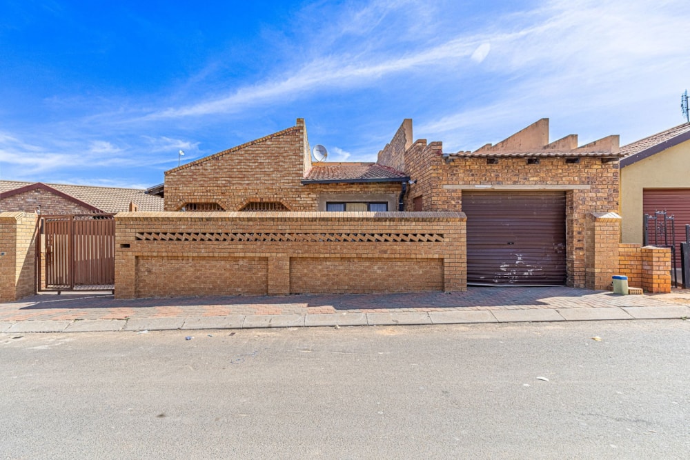 House for sale in Tembisa - KTP1749891