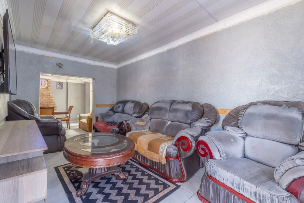 House for sale in Tembisa - KTP1749891
