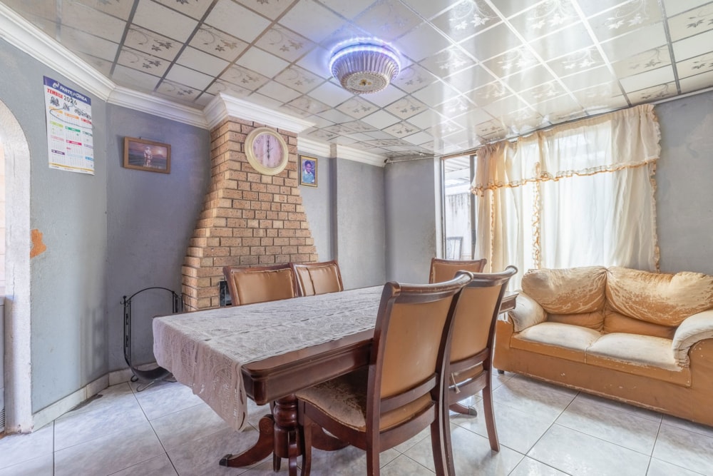 House for sale in Tembisa - KTP1749891