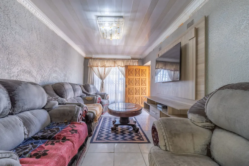 House for sale in Tembisa - KTP1749891