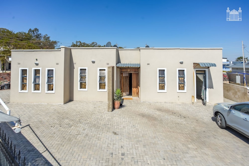 House for sale in Arlington, Zimbabwe - 3ZB1750104 House for sale in Arlington, Zimbabwe - 3ZB1750104