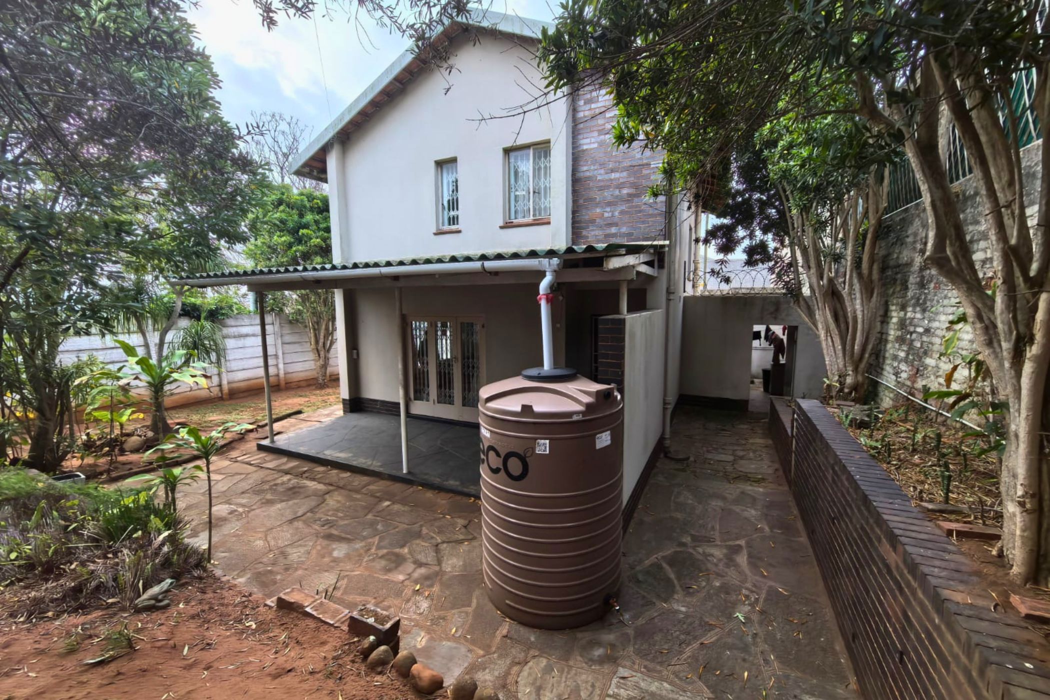 Double-storey house for sale in Manor Gardens - 1DBN1750241