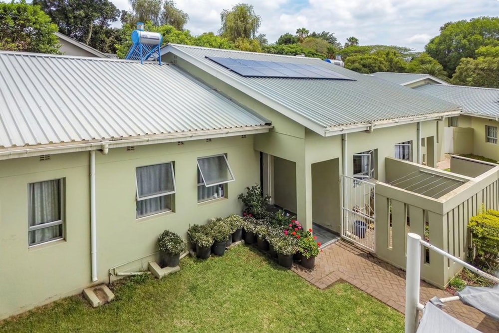 Cluster for sale in Newlands, Zimbabwe - 3ZB1749980