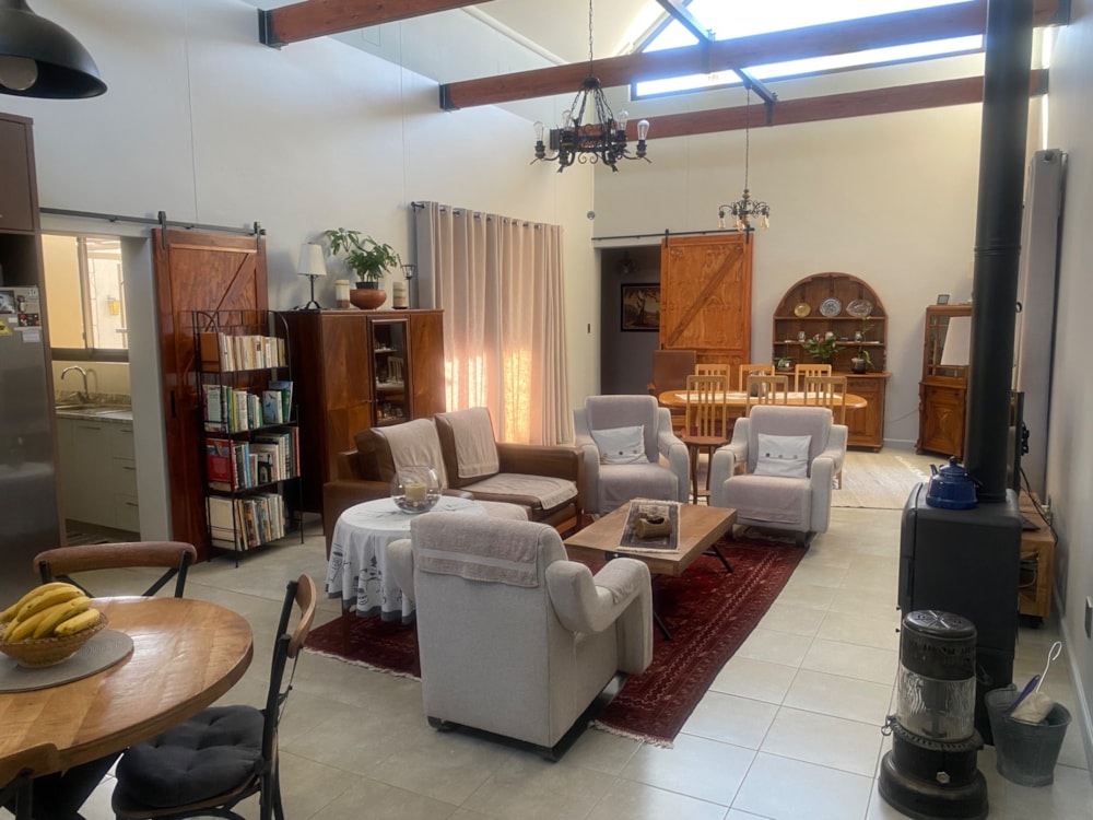House for sale in Omeya Estate, Namibia - 3NM1749969 House for sale in Omeya Estate, Namibia - 3NM1749969